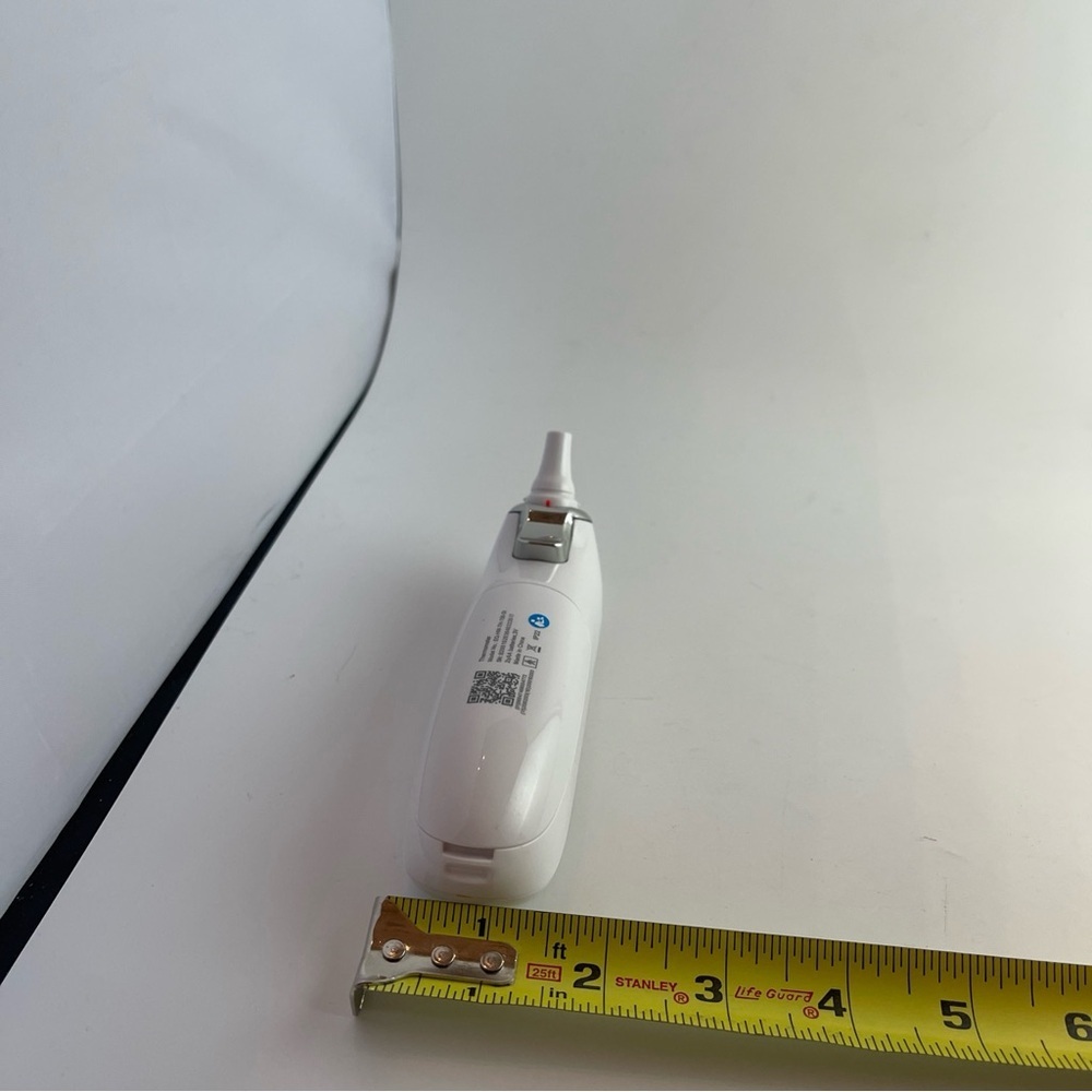 Infrared 1 second in ear digital thermometer - Picture 11 of 14